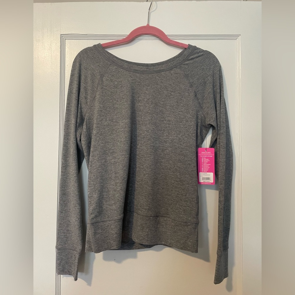 Yogalicious grey long sleeve shirt with cut out back